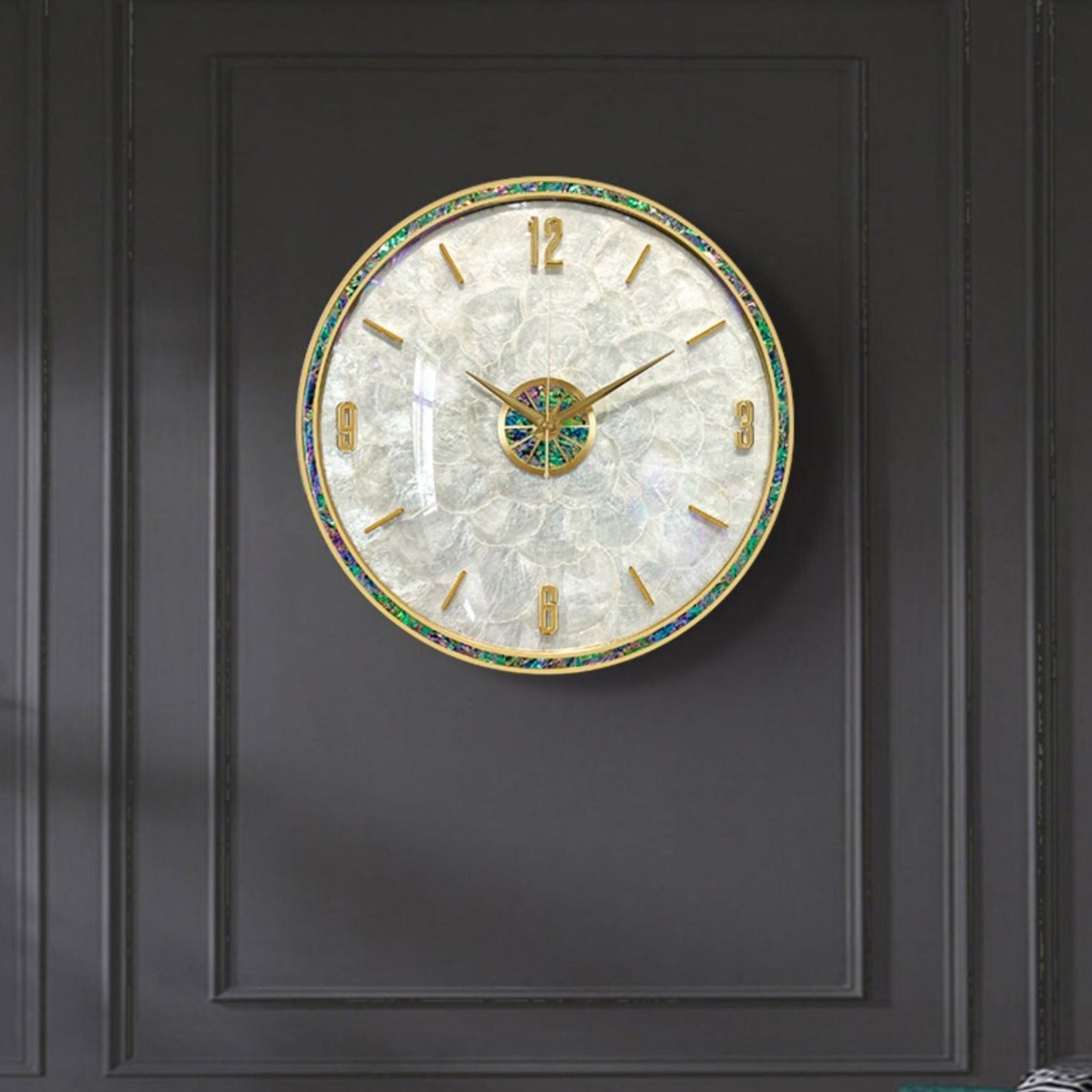 Simple Elegant Scandinavian Wall Clock - Pexav