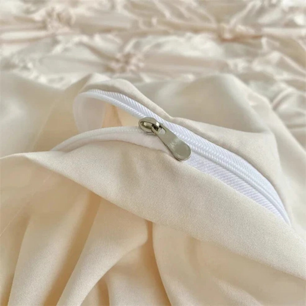 Beautiful Floral Bedding Set with Pillow Covers