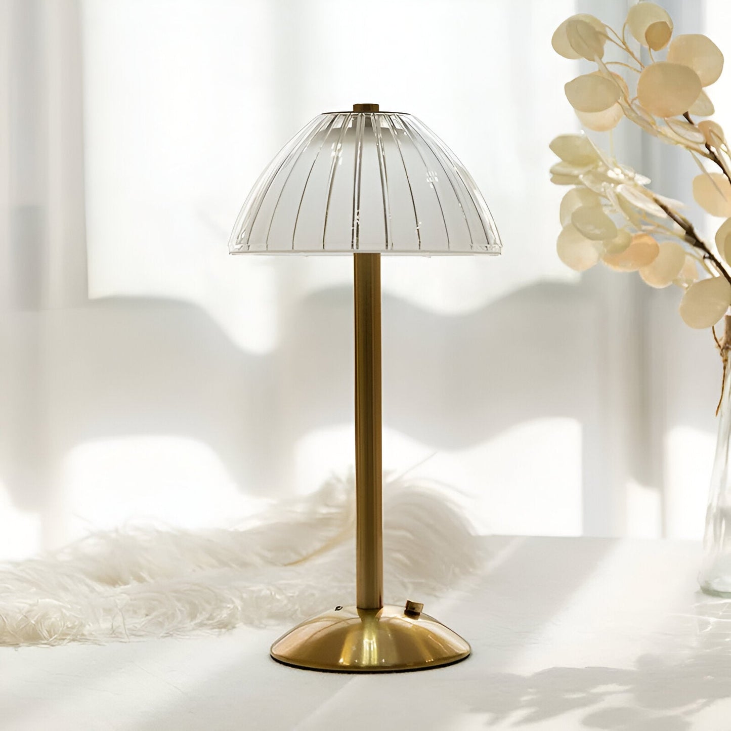 Classic Style Wireless Desk Lamp