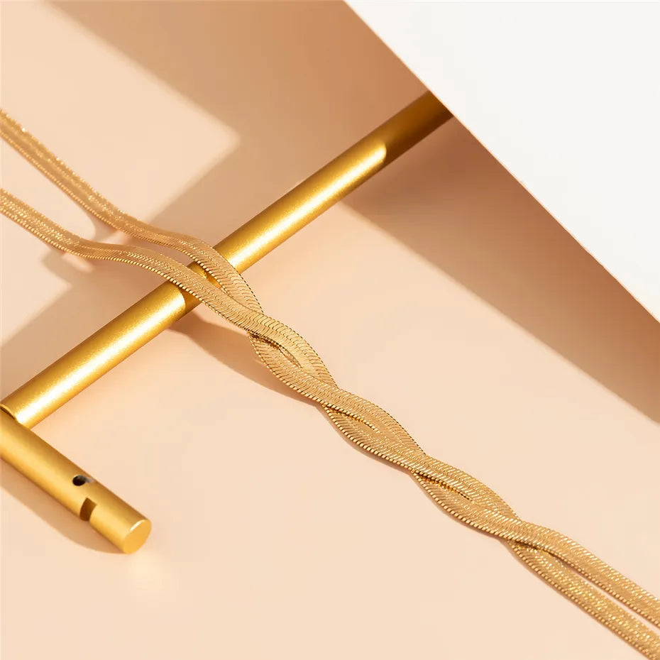 Beautiful Dainty Snake Chain Pendant Necklace