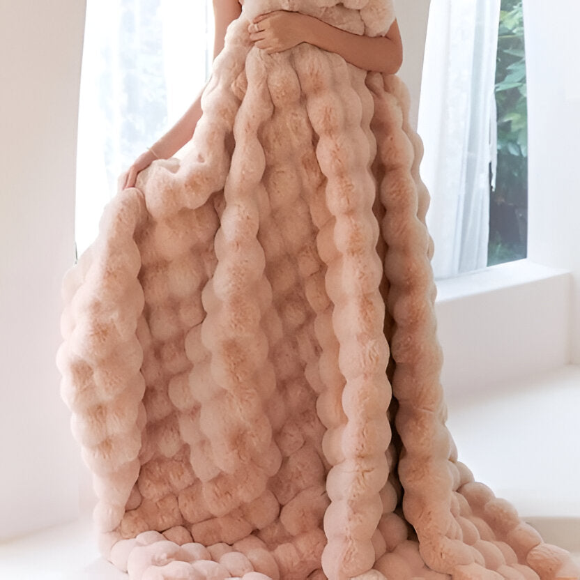 Stylish Year-Round Throw Blanket
