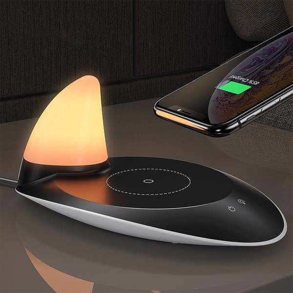 Wireless Charging Table Lamp - Pexav