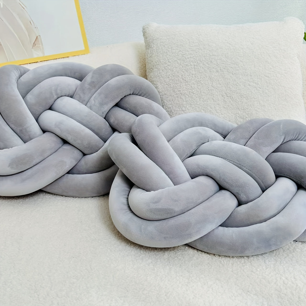 Comfortable Faux Fur Round Throw Pillows