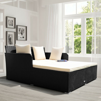 Comfortable Wicker Garden Daybed with Soft Cushions