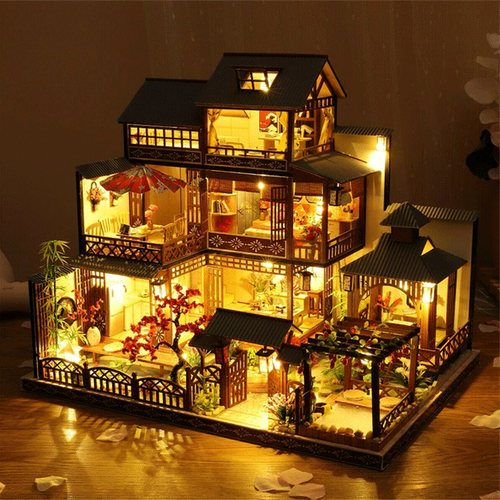 Big Detailed Wood Dollhouse With Lights