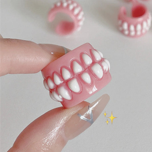 Unique Heart Teeth Shaped Fashion Rings - Pexav