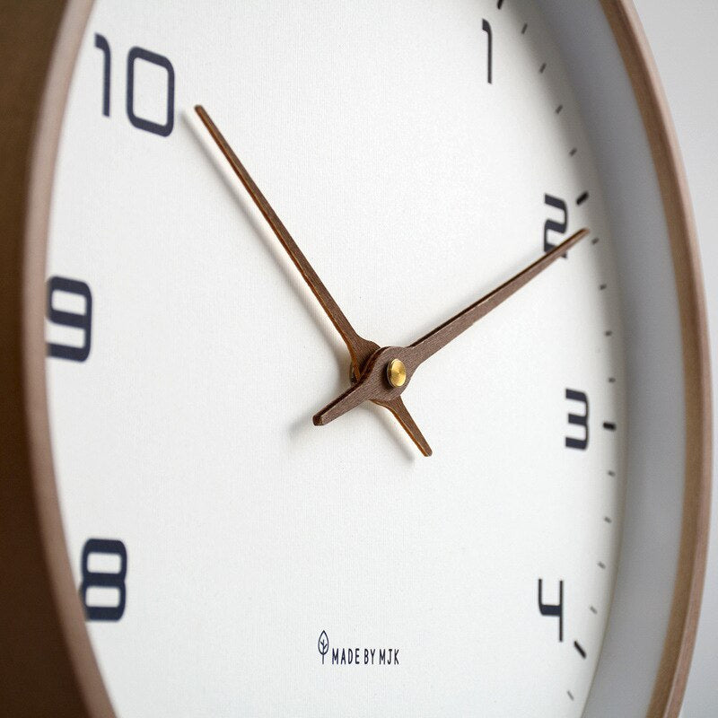 Simple Contemporary Quiet Wall Clock