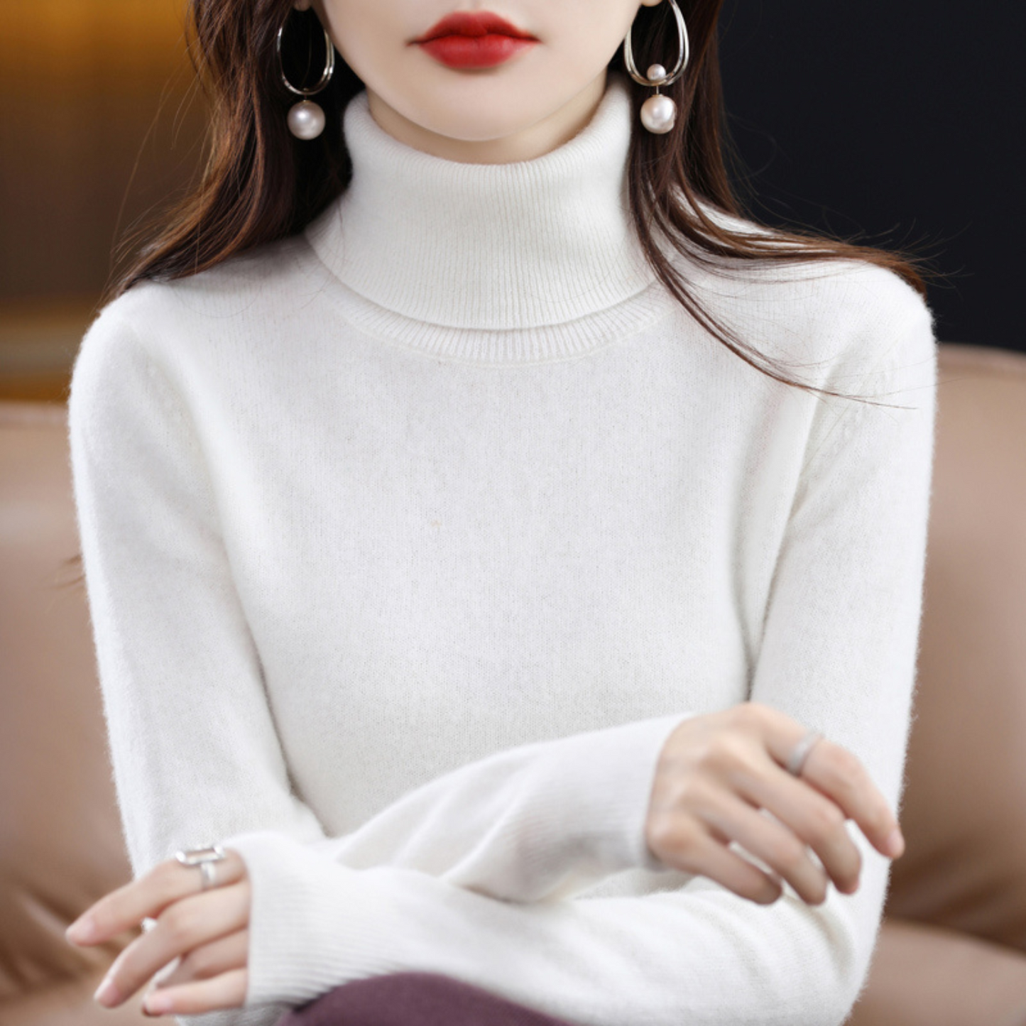 Soft Women's Cashmere Crew Neck Winter Sweater