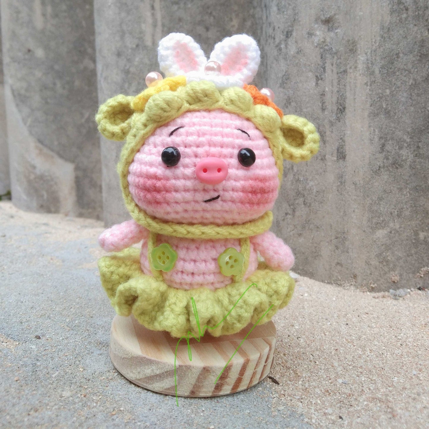 Adorable Pink Pig Stuffed Animal - Pexav