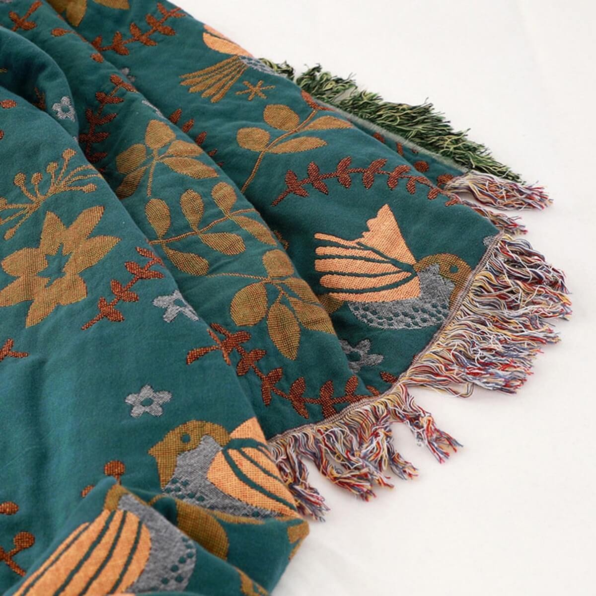 Soft Plush Reversible Bird Blanket for All Seasons