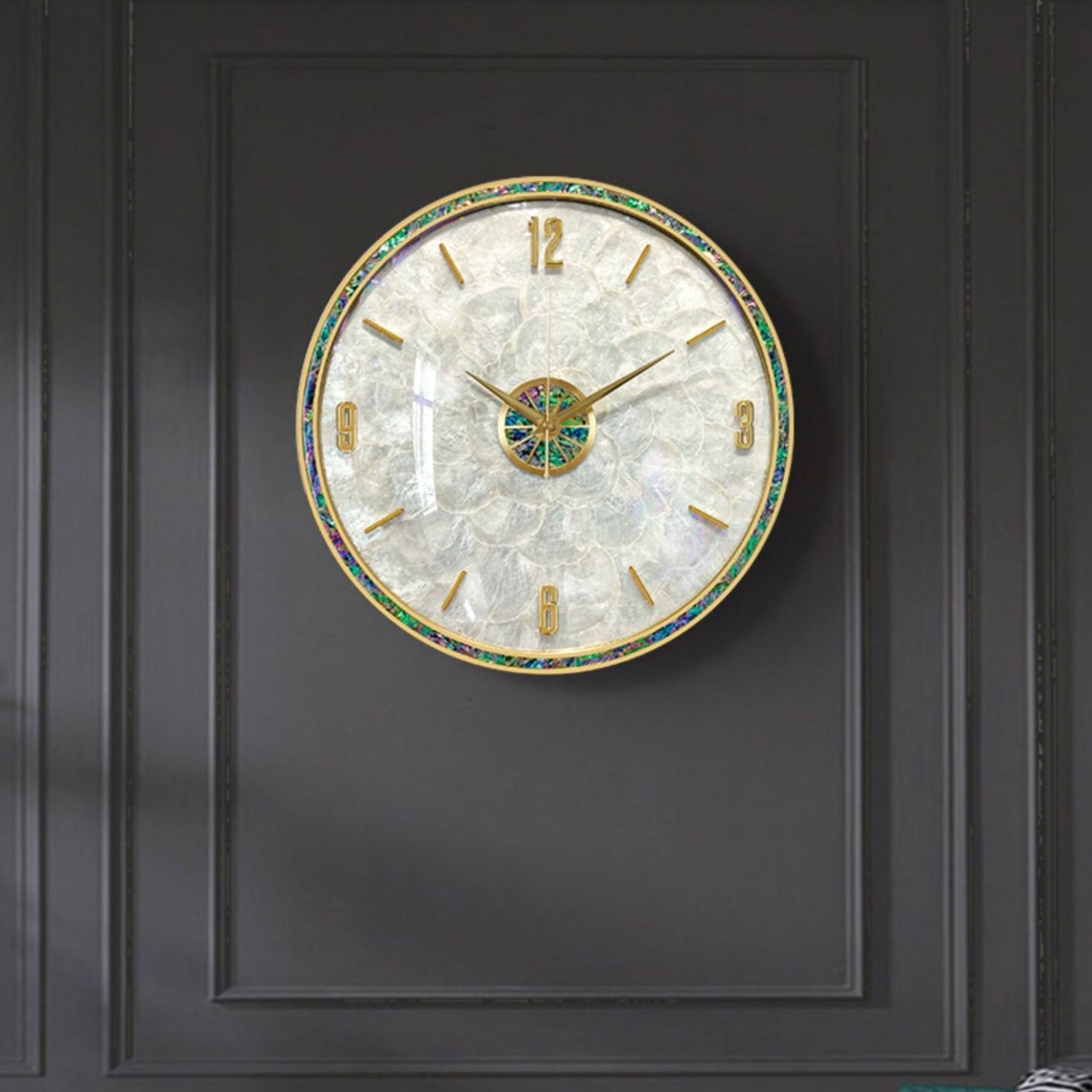 Selected Variant Image