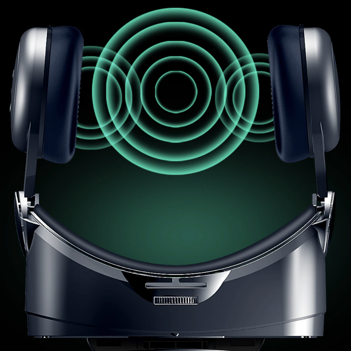 Wireless Virtual Reality Headset with Built-in Audio