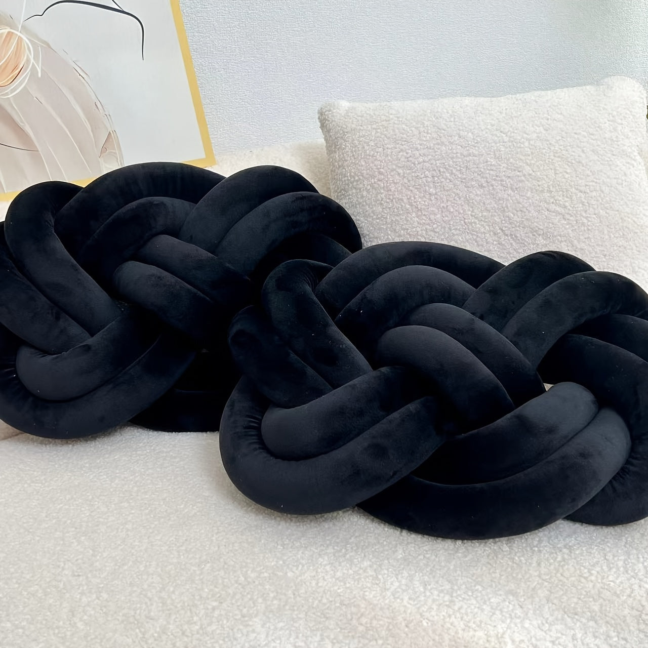 Comfortable Faux Fur Round Throw Pillows