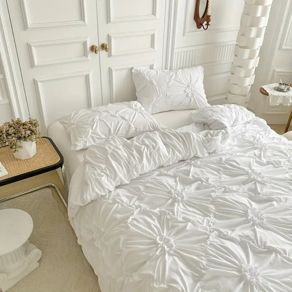 Beautiful Floral Bedding Set with Pillow Covers