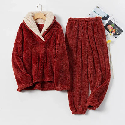 Cozy Women's Fleece Sleepwear Set Long Sleeve Pajamas