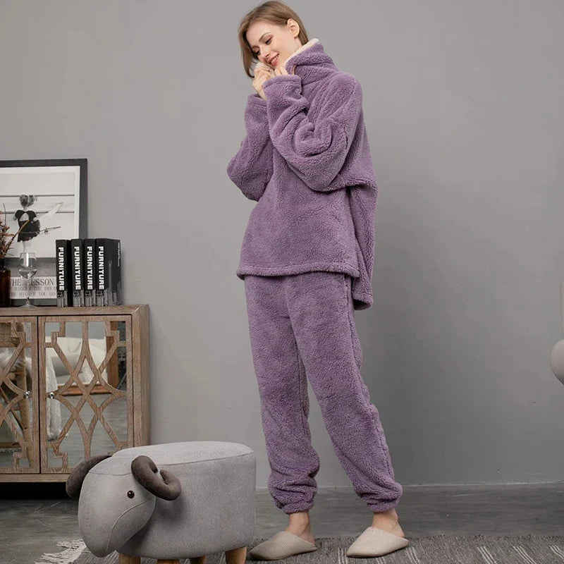 Cozy Women's Fleece Sleepwear Set Long Sleeve Pajamas