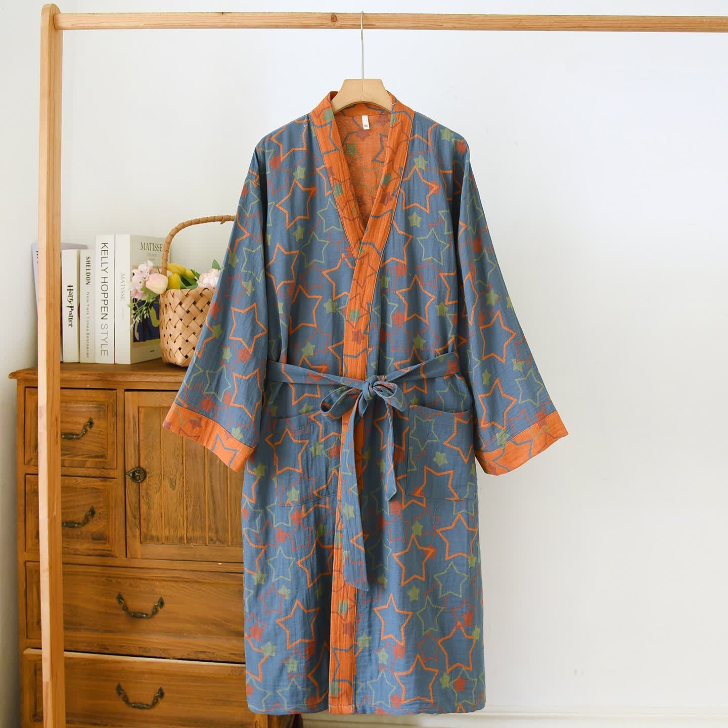 Soft Plush Bathrobe with Star Design, Warm and Lightweight - Pexav
