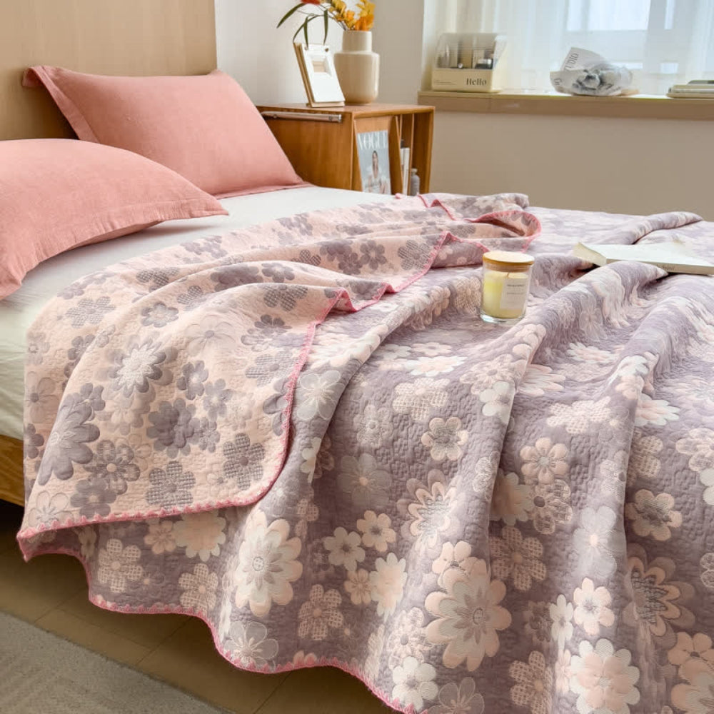 Soft Breathable Throw Blanket with Floral Pattern