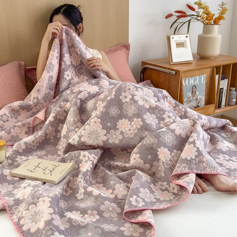 Soft Breathable Throw Blanket with Floral Pattern