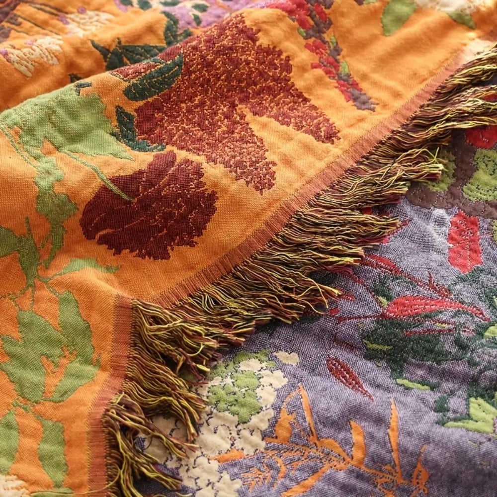 Soft Reversible Throw Blanket with Floral Pattern