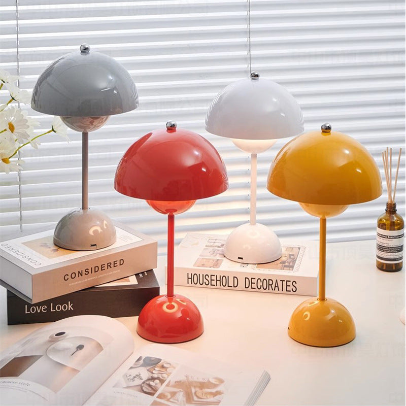 Rustic Forest Table Lamp - Pexav