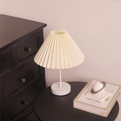 Dimmable Fabric Table Lamp with Iron Base – Elegant Bedside Lamp for Home and Office, Versatile Lighting for Tables and Desks 7