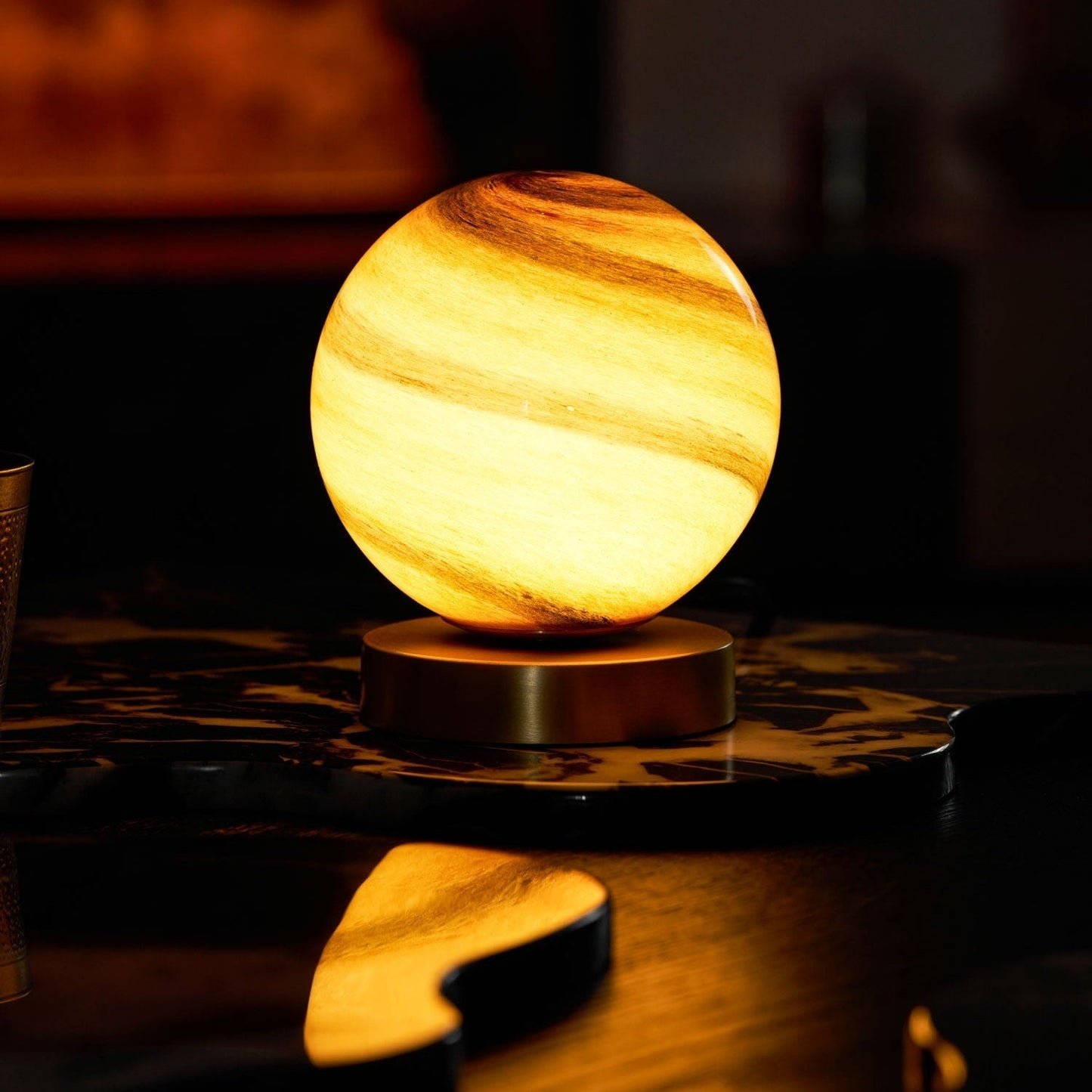 Elegant Table Lamp with Marble Sphere and Brass Base – Stylish Bedside or Desk Lamp for Living Room Lighting 4