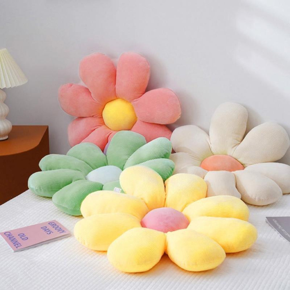 Flower-Shaped Decorative Cushion – Ultra-Soft Accent Pillow for Couch, Cozy Plush Throw Pillow for Home Decor 4