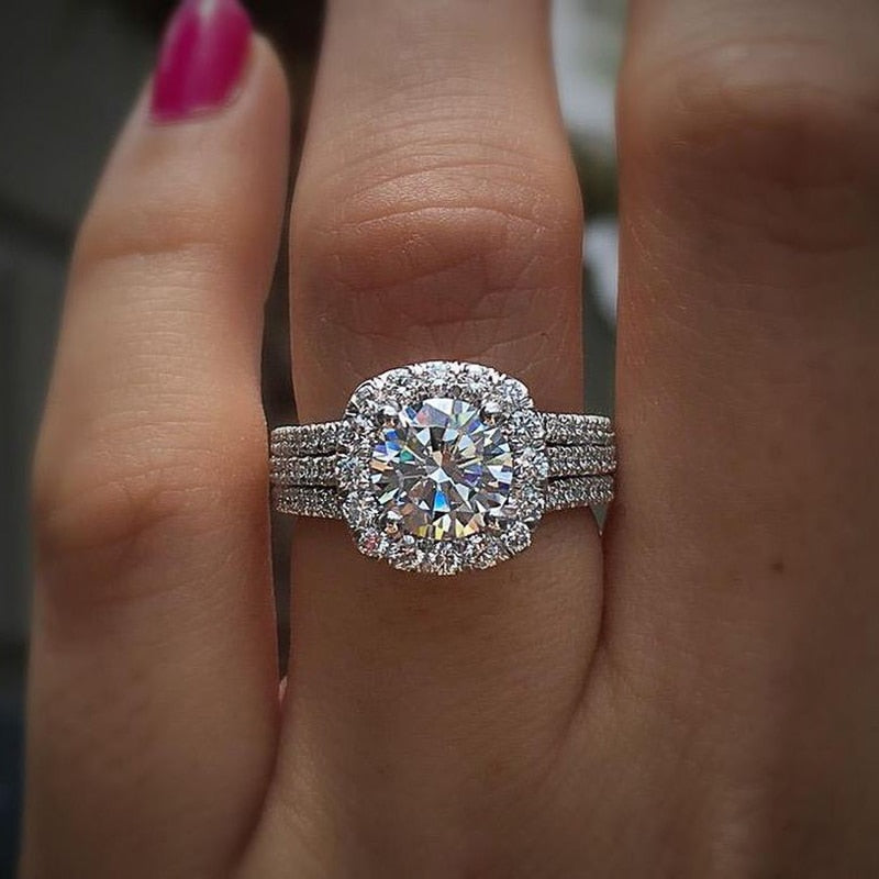 Timeless Glamour Diamond Engagement Ring - Pexav