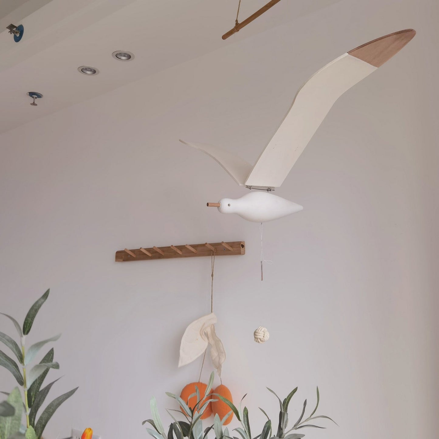 Beachy Wood Seagull Home Decor