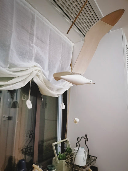 Beachy Wood Seagull Home Decor