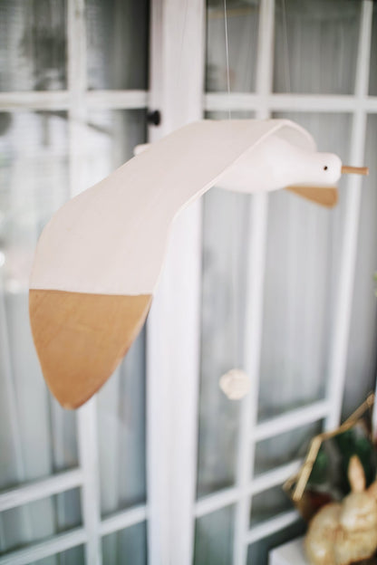 Beachy Wood Seagull Home Decor