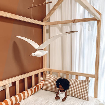 Beachy Wood Seagull Home Decor