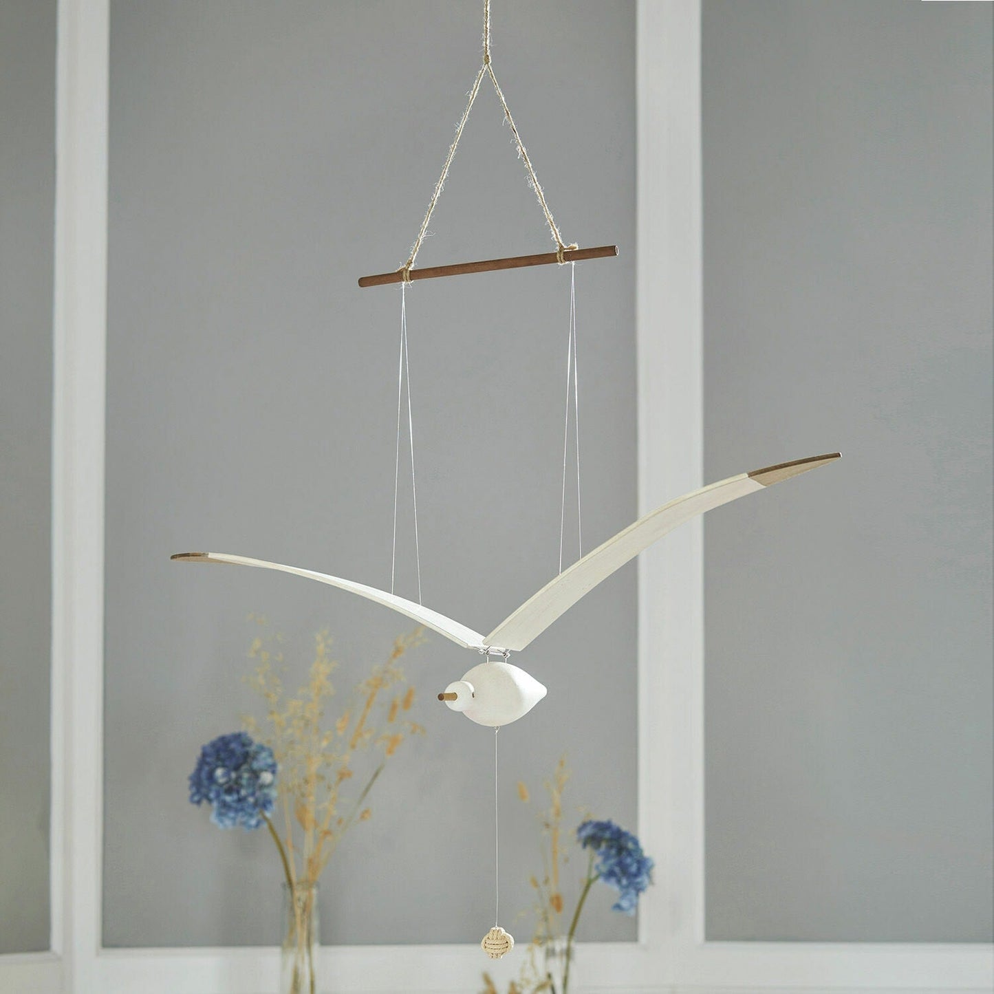 Beachy Wood Seagull Home Decor