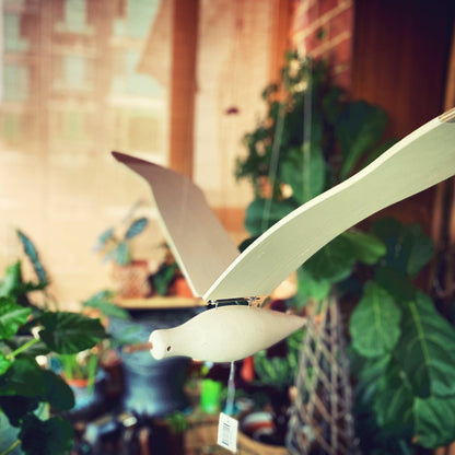 Beachy Wood Seagull Home Decor