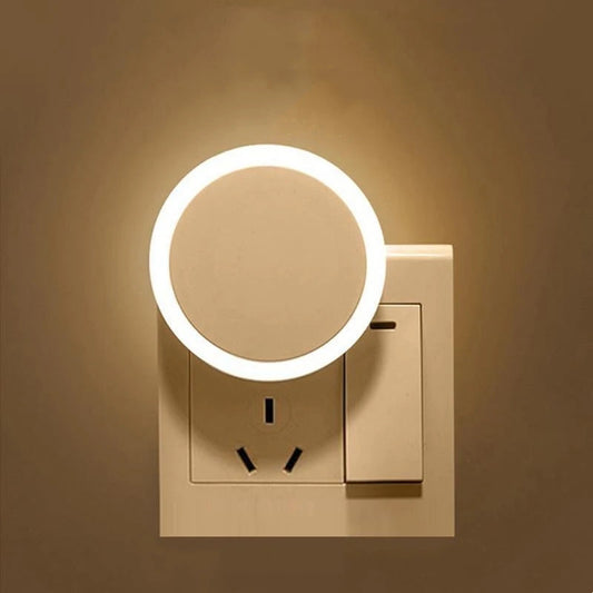 Bright Plug-In Nightlight with Auto Sensor - Pexav