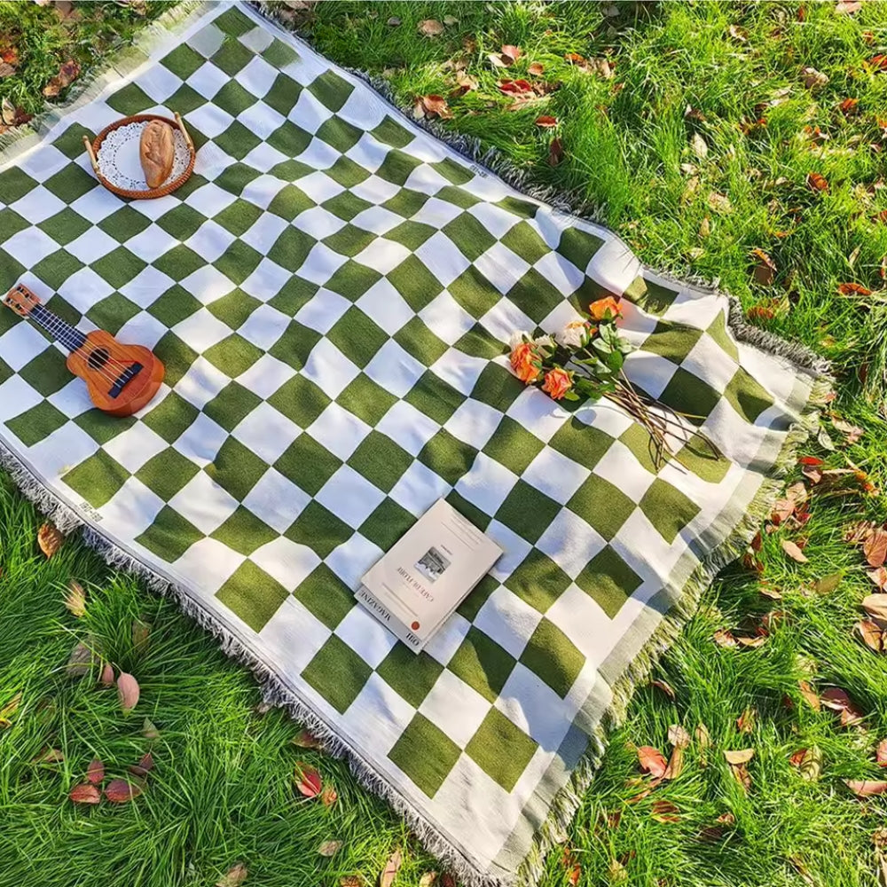 Big Plaid Outdoor Blanket – Cozy Microfiber Picnic Throw
