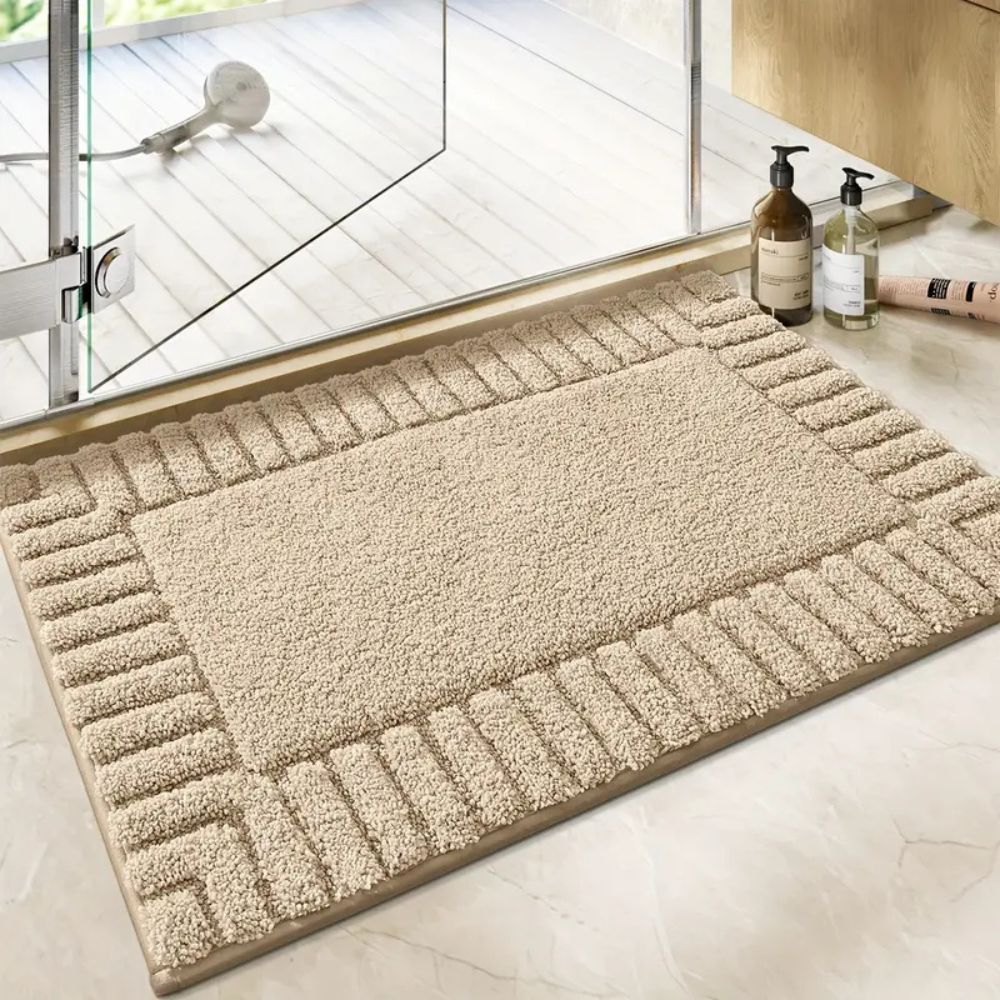 Simple Stripe Bathroom Mat – Plush, Anti-Slip & Fast-Dry