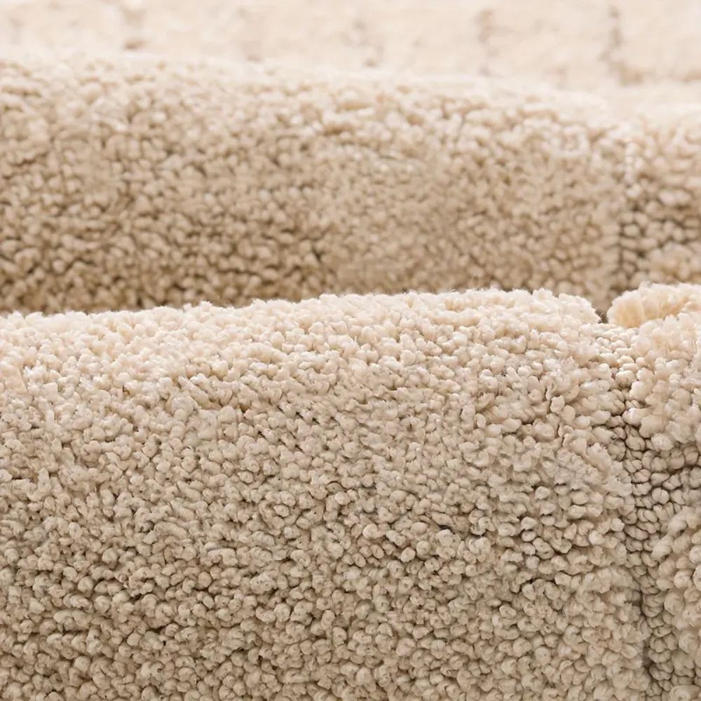 Simple Stripe Bathroom Mat – Plush, Anti-Slip & Fast-Dry