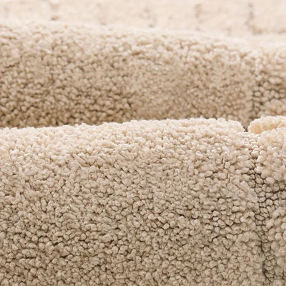 Simple Stripe Bathroom Mat – Plush, Anti-Slip & Fast-Dry