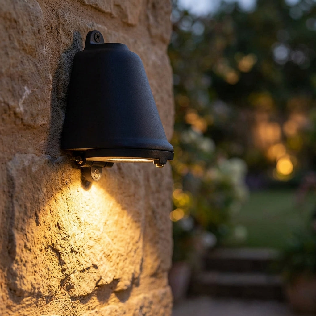 Stylish Garden Wall Light - Pexav