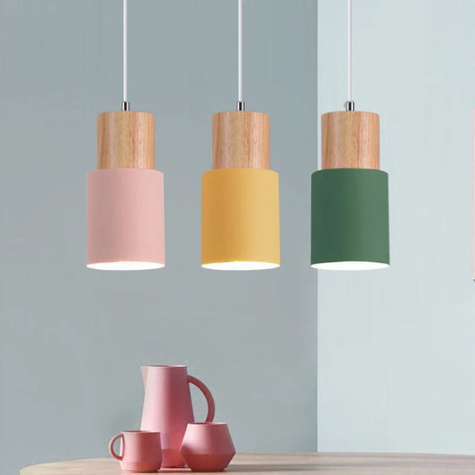 Stylish Wooden Pendant Lamp with LED Lighting - Pexav
