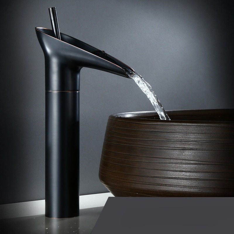 Vintage Cascade Kitchen Faucet - Pexav