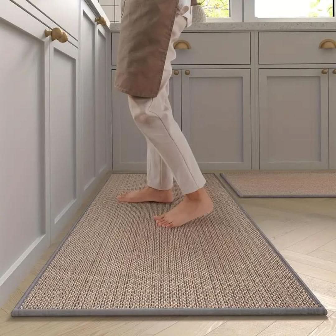 Non-Slip Anti-Fatigue Kitchen Mat – Comfortable Padded Floor Mat for Safety and Joint Relief, 45 x 70 cm, Easy to Clean 3