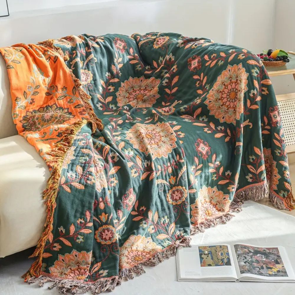 Soft Plush Throw Blanket, Classic Floral Pattern