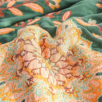 Soft Plush Throw Blanket, Classic Floral Pattern