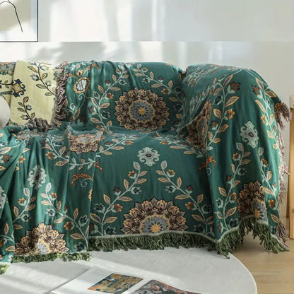Soft Plush Throw Blanket, Classic Floral Pattern