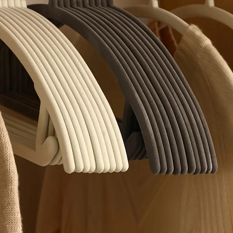 Space Saving Closet Hangers Non Slip Set of 10