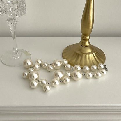 Classic Fake Pearl Pendant Necklace