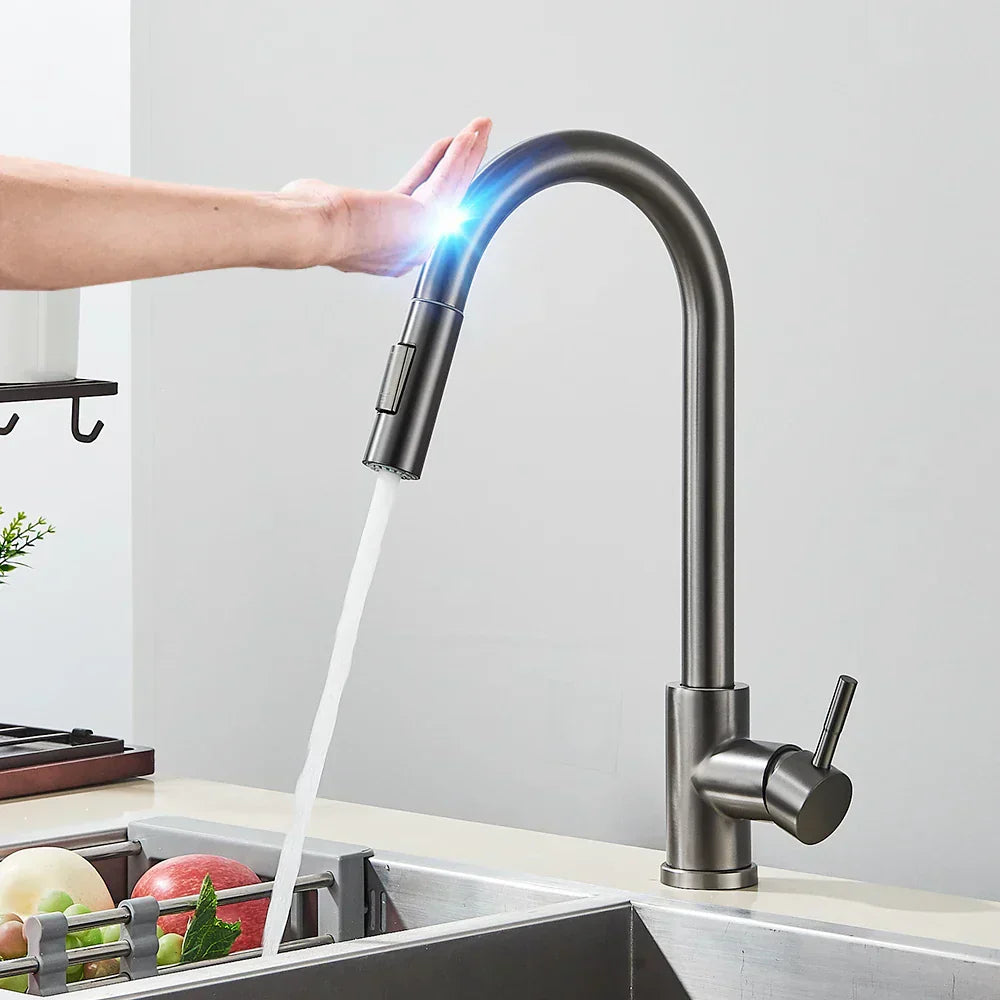 Easy Install Kitchen Faucet with Pull-Out Spray Nozzle